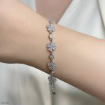 دستبند نقره زنانه لاریسا DS37