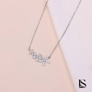 پلاک نقره دخترانه لاریسا PD15