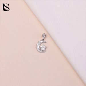 پلاک نقره دخترانه لاریسا PD18