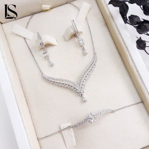 سرویس زنجیری نقره زنانه لاریسا SZ25