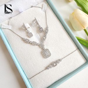 سرویس زنجیری نقره زنانه لاریسا SZ34