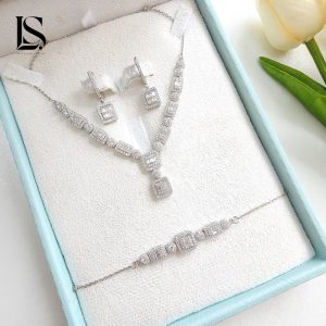 سرویس زنجیری نقره زنانه لاریسا SZ35