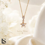 پلاک نقره دخترانه طرح لیلیوم lilium سایز کوچک کد PD30